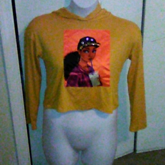 A hoodie top - Picture 1 of 2